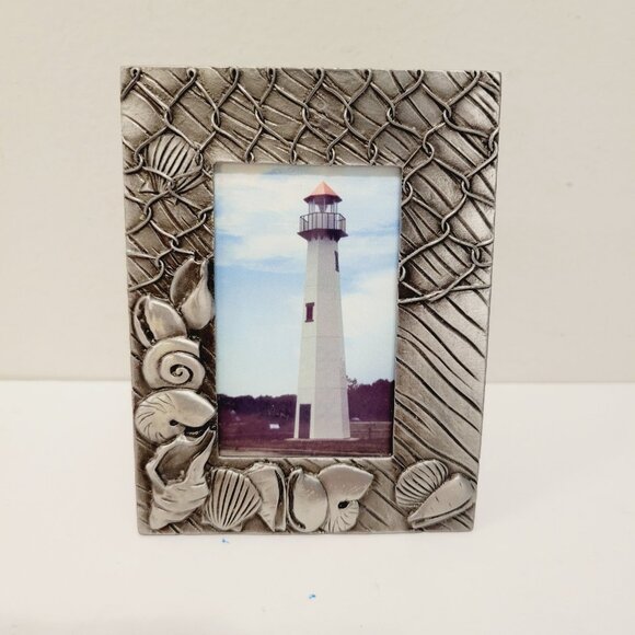 Mini Free Standing Photo Picture Frame Nautical Sea Shells Ocean Life Metal - Picture 1 of 3